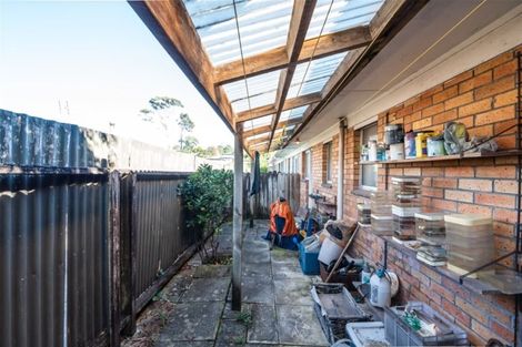 Photo of property in 4/79 Glendale Road, Glen Eden, Auckland, 0602