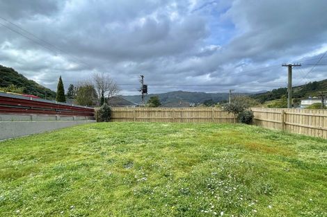 Photo of property in 6 Reid Road, Wainuiomata, Lower Hutt, 5014