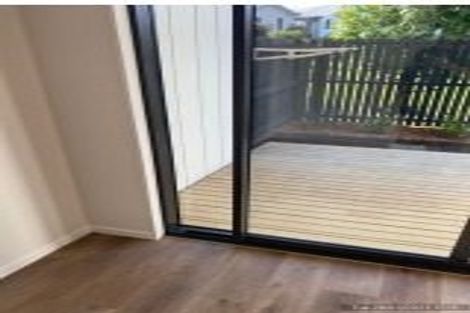 Photo of property in 18 Whai Hua Lane, Mangere Bridge, Auckland, 2022