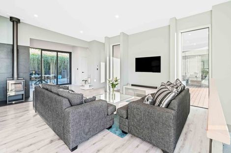 Photo of property in 13 Redmund Spur Road, Kennedys Bush, Christchurch, 8025