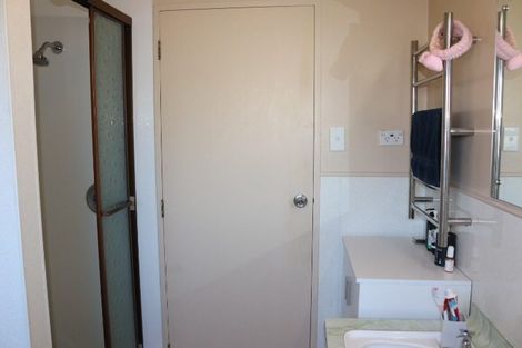 Photo of property in 34 Pencarrow Street, Highbury, Palmerston North, 4412