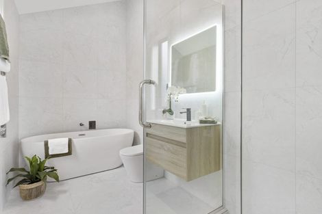 Photo of property in 108b Coronation Road, Hillcrest, Auckland, 0627