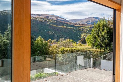 Photo of property in 11 Stafford Street, Arrowtown, 9302