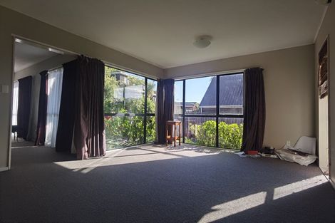 Photo of property in 10 Parsons Glen, Karori, Wellington, 6012