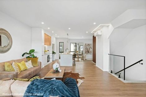 Photo of property in 20 Mina Way, Browns Bay, Auckland, 0630