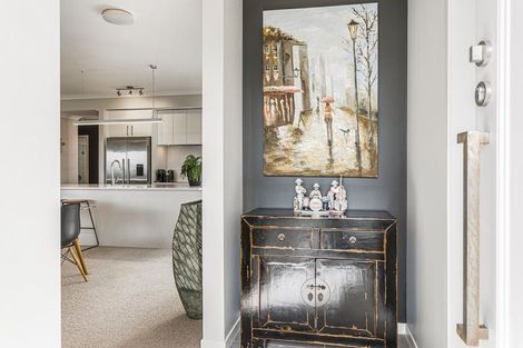 Photo of property in 6 Sunshine Terrace, Orewa, 0931