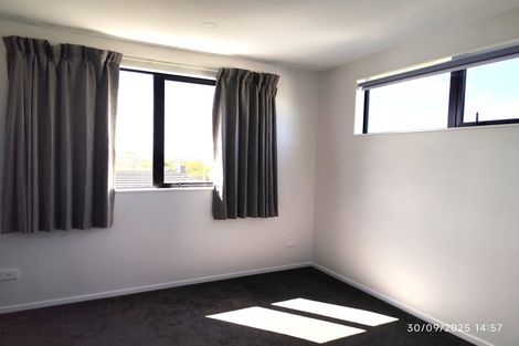 Photo of property in 4 Chatsworth Crescent, Pakuranga Heights, Auckland, 2010