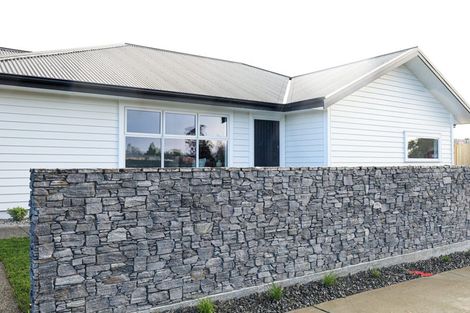 Photo of property in 3 Mangatainoka Lane, Awapuni, Palmerston North, 4412