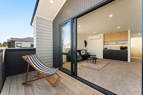 Photo of property in 183 Te Oneroa Way, Long Bay, Auckland, 0630