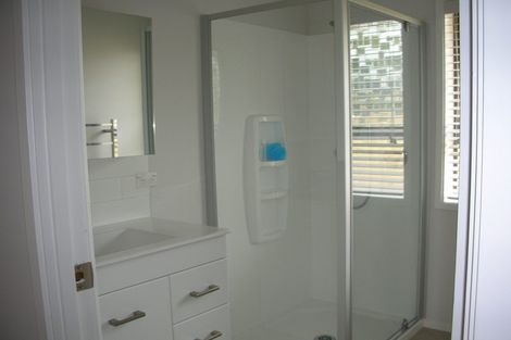 Photo of property in 2/123 Prince Regent Drive, Half Moon Bay, Auckland, 2012