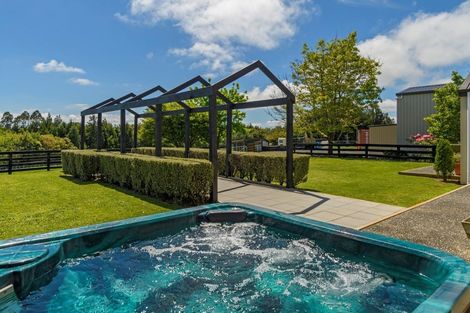 Photo of property in 30 Goodall Road, Snells Beach, 0920