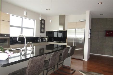 Photo of property in Wilk Heights, 2/8 Wilk Lane, Browns Bay, Auckland, 0630