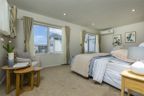 Photo of property in 45 Bordeaux Parade, Te Atatu South, Auckland, 0610