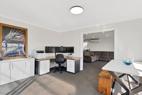 Photo of property in 7 Oakhampton Street, Hornby, Christchurch, 8042