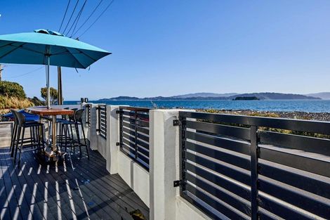 Photo of property in 147 Marine Parade, Eastbourne, Lower Hutt, 5013