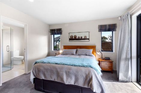 Photo of property in 5 Donovan Place, Aidanfield, Christchurch, 8025