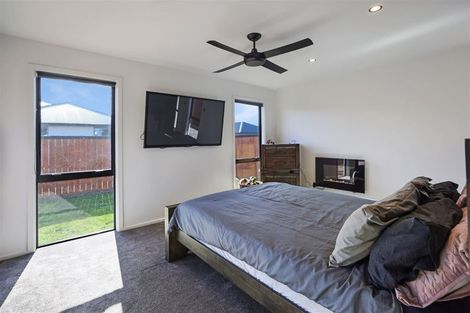 Photo of property in 5 Kelburn Place, Tinwald, Ashburton, 7700