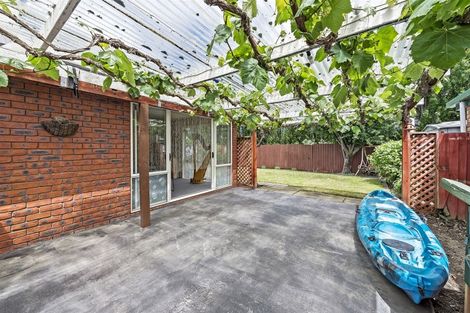 Photo of property in 6 Rosefield Lane, Northcote, Christchurch, 8052