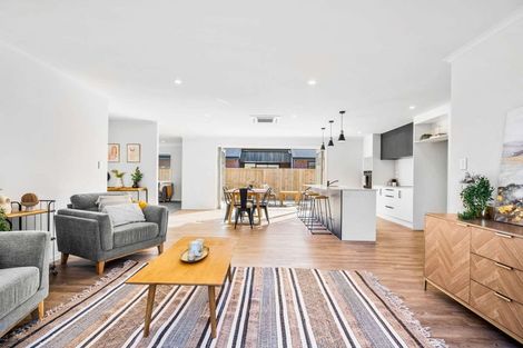 Photo of property in 27 Te Piriti Road, One Tree Point, 0118