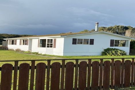 Photo of property in 68 Clifden Highway, Tuatapere, 9691