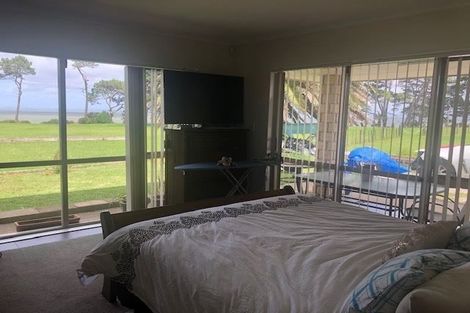 Photo of property in 27 Nicholas Gibbons Drive, Clendon Park, Auckland, 2103