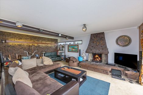 Photo of property in 38 Cliff Road, Torbay, Auckland, 0630