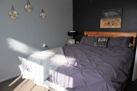 Photo of property in 182 Bartholomew Road, Levin, 5510