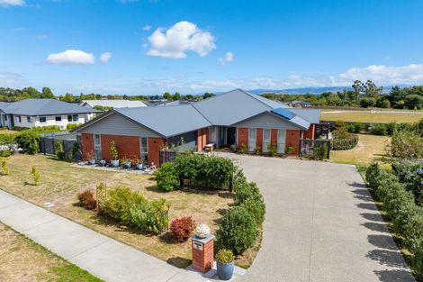 Photo of property in 8 Coralie Place, Lansdowne, Masterton, 5810