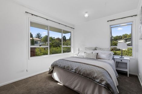 Photo of property in 2/22 Peach Road, Glenfield, Auckland, 0629