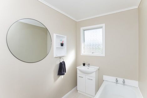 Photo of property in 18 Library Road, Te Karaka, 4022