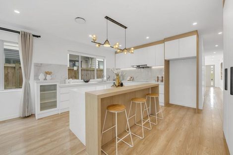Photo of property in 76 Castlebane Drive, Flat Bush, Auckland, 2019