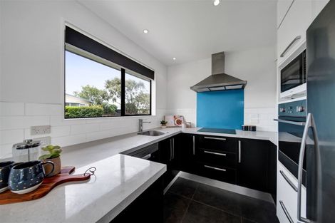 Photo of property in 15 Jade Place, Bell Block, New Plymouth, 4312