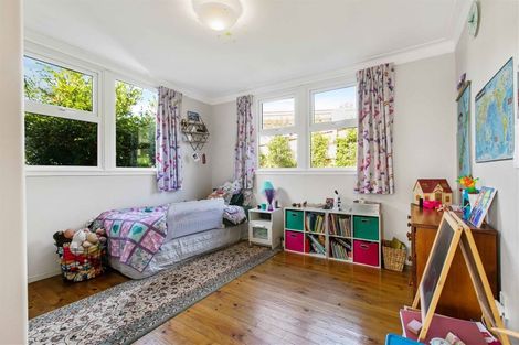 Photo of property in 55 Sunset Road, Totara Vale, Auckland, 0632