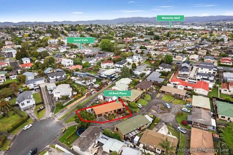 Photo of property in 42 Bodi Place, Te Atatu South, Auckland, 0610