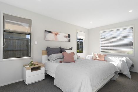 Photo of property in 32 Rotomanu Place, Pyes Pa, Tauranga, 3112