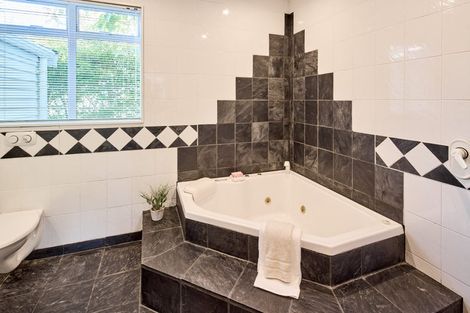 Photo of property in 157 Mitchell Street, Brooklyn, Wellington, 6021