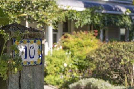 Photo of property in 10 Daniel Street, Martinborough, 5711