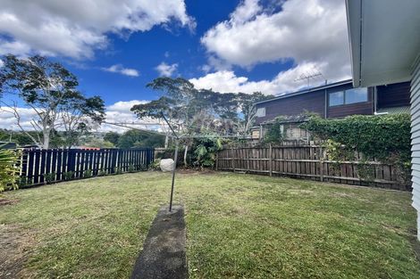 Photo of property in 1/6 Sunhaven Avenue, Glenfield, Auckland, 0629
