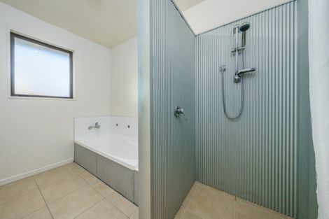 Photo of property in 48 Rob Roy Lane, Wanaka, 9305