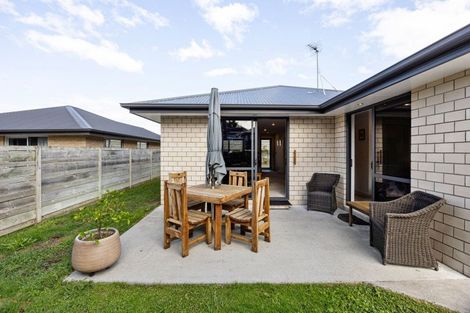 Photo of property in 51 Shrule Place, Huntington, Hamilton, 3210