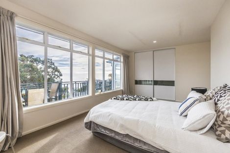 Photo of property in 26 Cannon Hill Crescent, Mount Pleasant, Christchurch, 8081