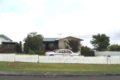 Photo of property in 23 Kaikoura Street, Henderson, Auckland, 0612