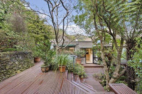 Photo of property in 17 Dillon Street, Lowry Bay, Lower Hutt, 5013