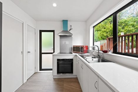 Photo of property in 39a Evelyn Road, Cockle Bay, Auckland, 2014