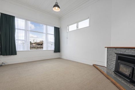 Photo of property in 7 Ross Street, Woodville, 4920