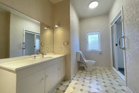 Photo of property in 140 Mount Albert Road, Mount Albert, Auckland, 1025