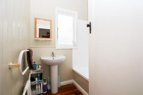 Photo of property in 76 Rimu Street, Maeroa, Hamilton, 3200