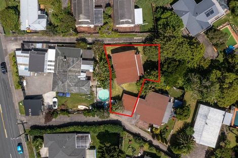 Photo of property in 2/35a Rangatira Road, Beach Haven, Auckland, 0626