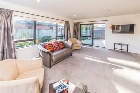 Photo of property in 28 Purnell Street, College Estate, Whanganui, 4500