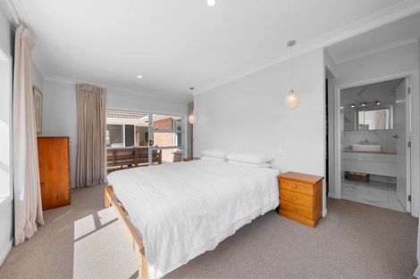 Photo of property in 29 Glenfern Road, Mellons Bay, Auckland, 2014